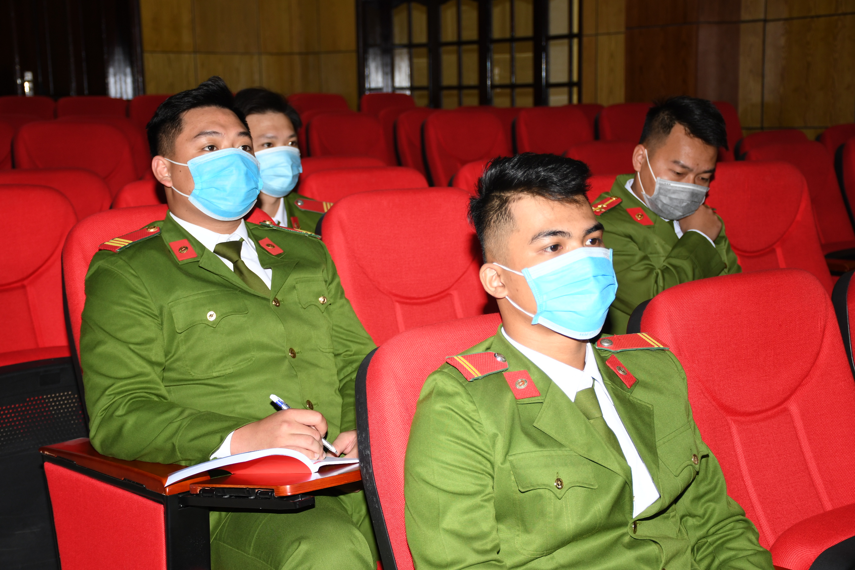 Khối Cảnh sát nhân dân chú trọng công tác xây dựng Đảng